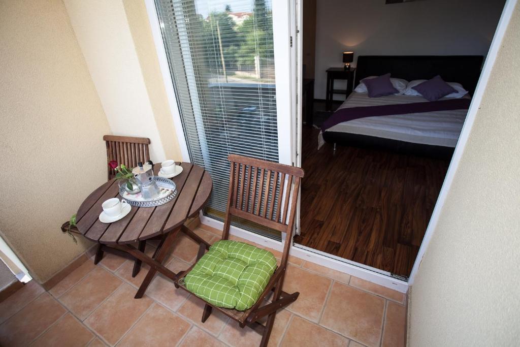 Apartments Emma Биоград-на-Мору Экстерьер фото