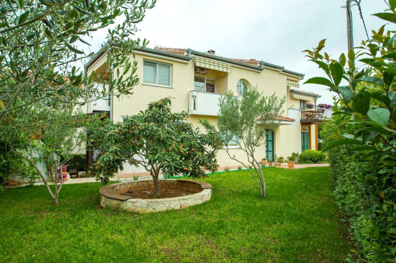 Apartments Emma Биоград-на-Мору Экстерьер фото