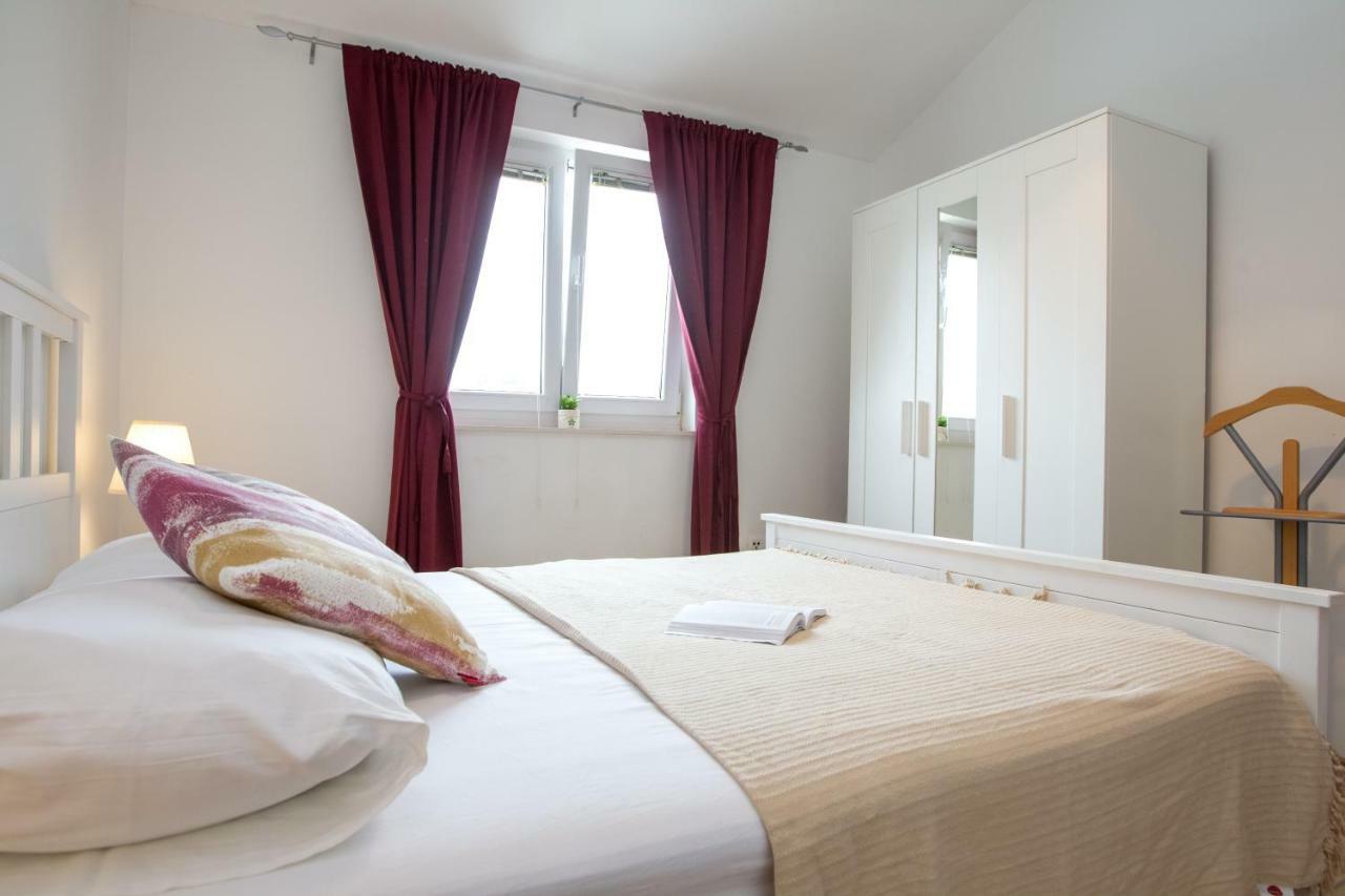 Apartments Emma Биоград-на-Мору Экстерьер фото
