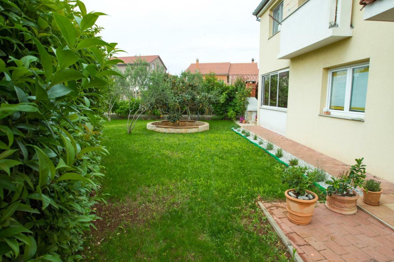 Apartments Emma Биоград-на-Мору Экстерьер фото